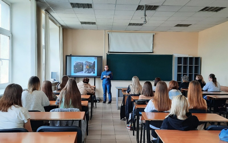 Психологами Приволжского филиала проведены мероприятия по первой помощи и психологической поддержке со студентами института экономики и предпринимательства ННГУ им. Н.И. Лобачевского