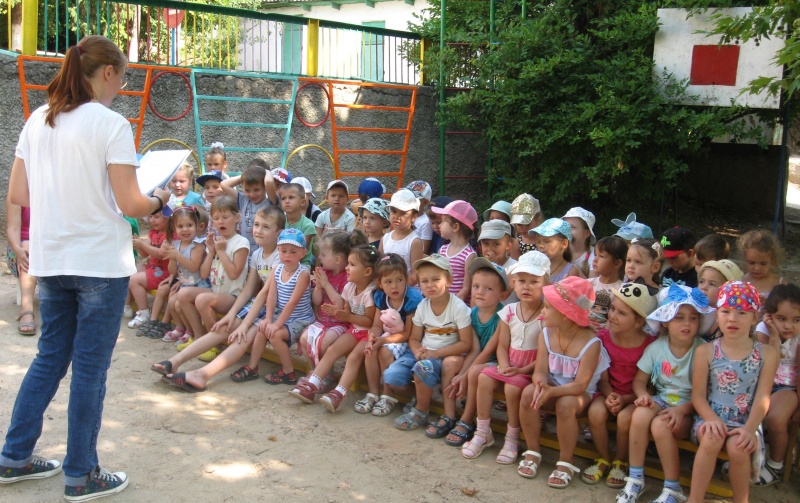 Воспитанники детских садов Севастополя продолжают повторять правила безопасного поведения на воде