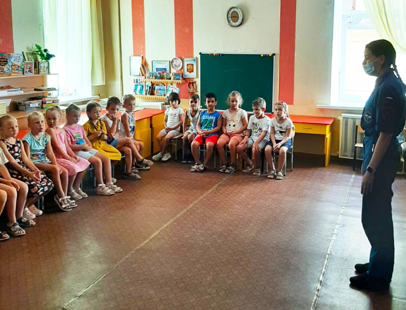 В детских садах г. Севастополя прошли праздничные занятия по пожарной безопасности