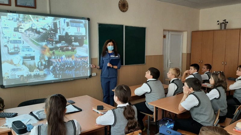 Специалисты Северо-Кавказского филиала провели  мероприятия, приуроченные ко Дню Гражданской обороны РФ на базе средних общеобразовательных учреждений Кавказских Минеральных Вод