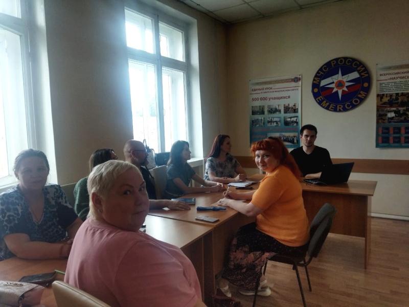 Психологи Сибирского филиала провели встречу с красноярскими волонтерами-психологами