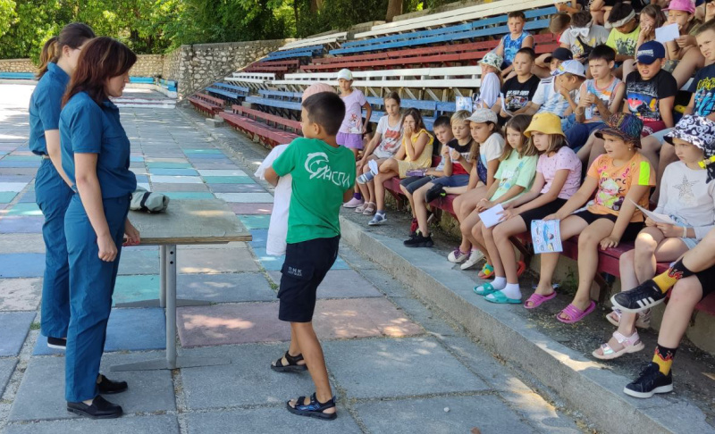 Психологи Крымского филиала проводят занятия в детских оздоровительных лагерях