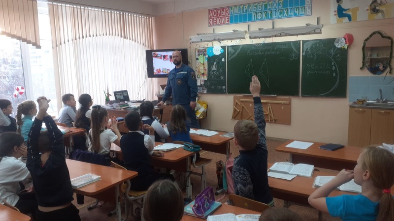 Уральские психологи начали проведение серии занятий  по культуре безопасности в школах Екатеринбурга