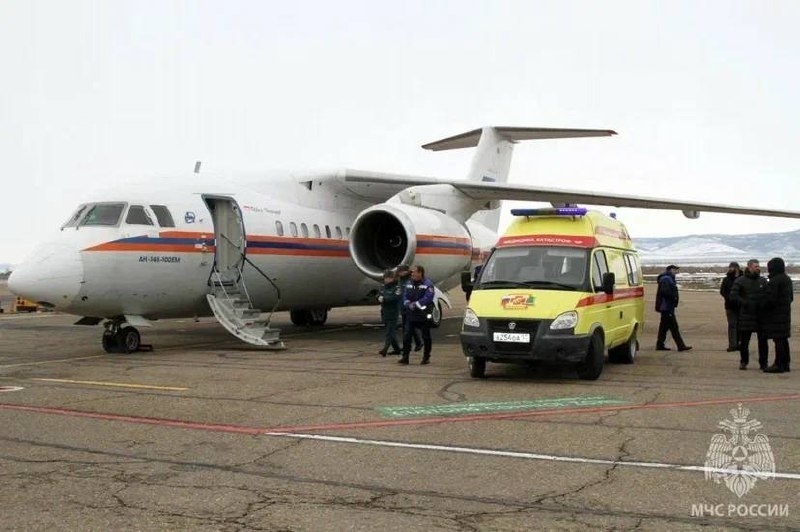 Самолет Ан-148 МЧС России доставил трёх детей из Грозного в Нижний Новгород для дальнейшего лечения