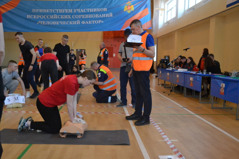 18  мая в Москве прошел финал 10-х Всероссийских соревнований по оказанию первой помощи и психологической поддержки «Человеческий фактор» среди студентов.