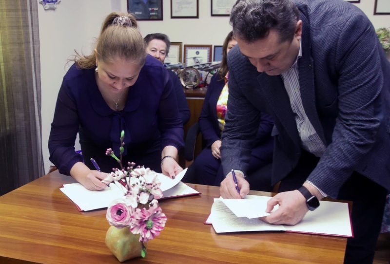 Директор Центра экстренной психологической помощи МЧС России и Союз Журналистов России подписали соглашение о сотрудничестве