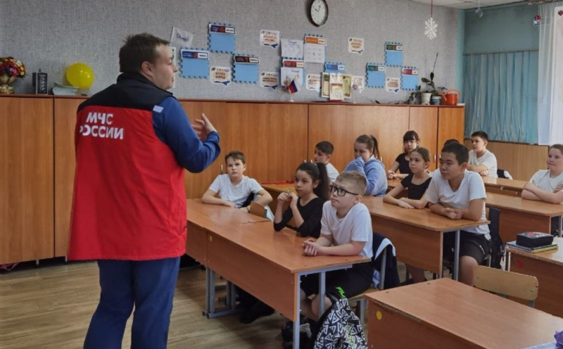 Психологи Северо-Кавказского филиала провели занятия в школе Пятигорска