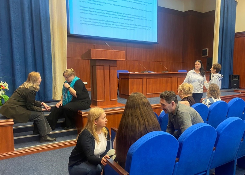 Специалисты психологической службы МЧС России провели тренировку для психологов РСЧС и психологов-волонтеров Свердловского регионального отделения Российского Красного Креста