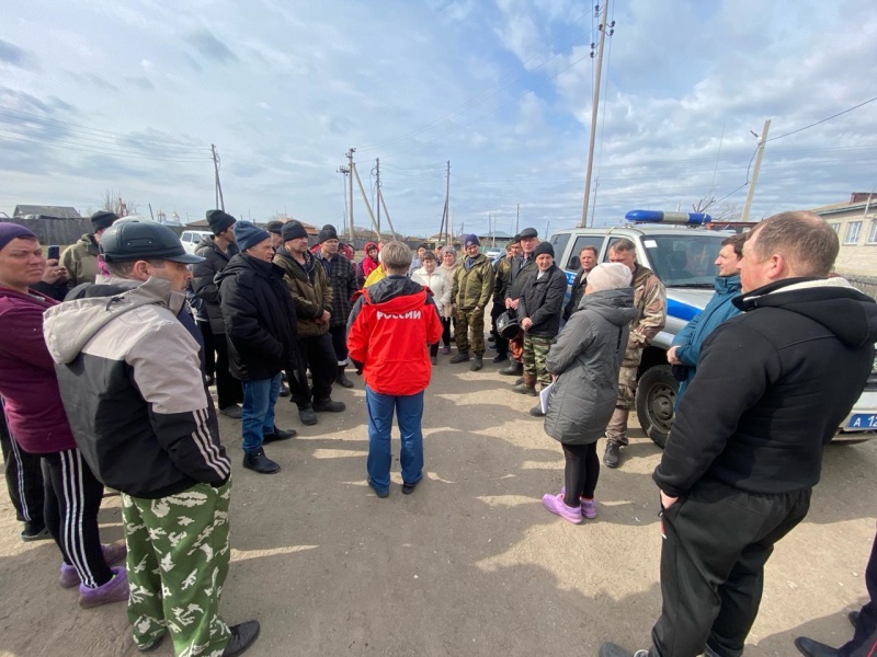 Уральские психологи продолжают оказывать помощь эвакуированному населению