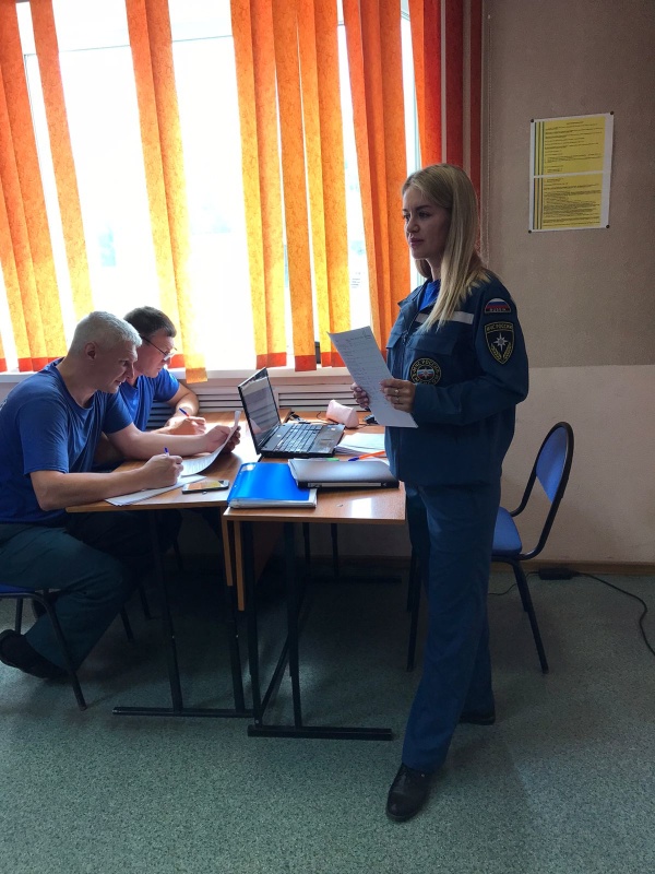 Психолог ГУ МЧС России по Томской области провел занятия по психологической подготовке для пожарных в удаленном подразделении