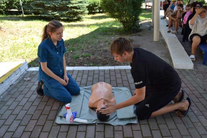 Специалисты Северо-Кавказского филиала провели занятия по первой помощи в детском оздоровительном лагере «Бештау»