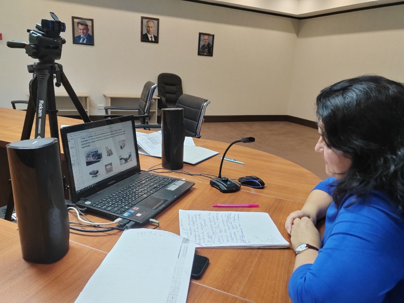 Психолог Сибирского филиала провела занятие со специалистами территориальных органов МЧС России