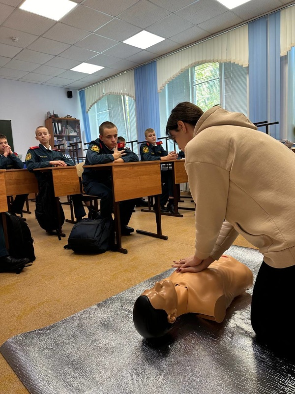 Психологи Сибирского филиала провели мастер-классы по первой помощи для кадетов в г. Железногорск