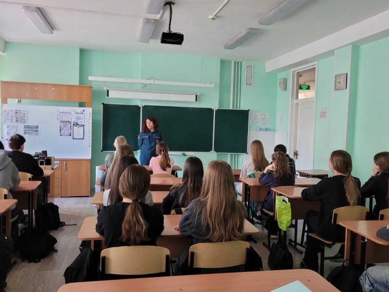 Психологи Сибирского филиала провели для детей занятия по культуре безопасного поведения, посвященные Дню пожарной охраны