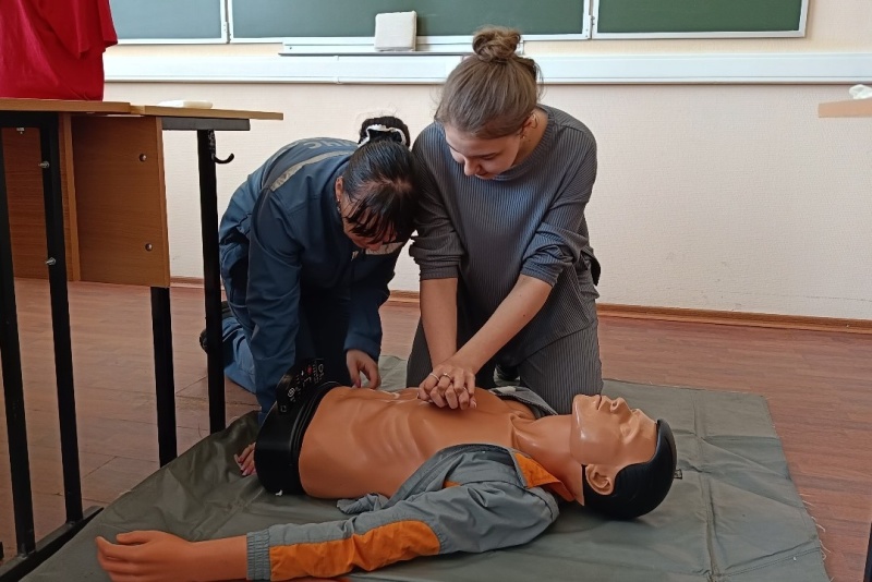 Психологи Приволжского филиала познакомили студентов МГЭУ с требованиями к оказанию первой помощи