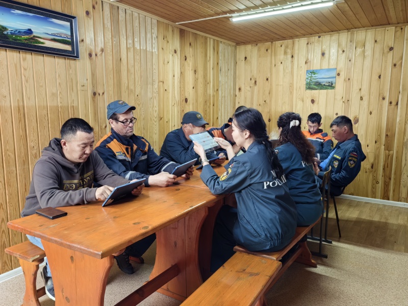 Специалисты Сибирского филиала приняли участие в проведении социологических и социально-прикладных исследований в подразделениях Байкальского поисково-спасательного отряда МЧС России