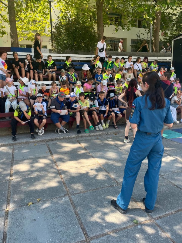 Как справляться с эмоциями: в лагерях  «Горный» и «Алькадар» прошла встреча с психологом МЧС