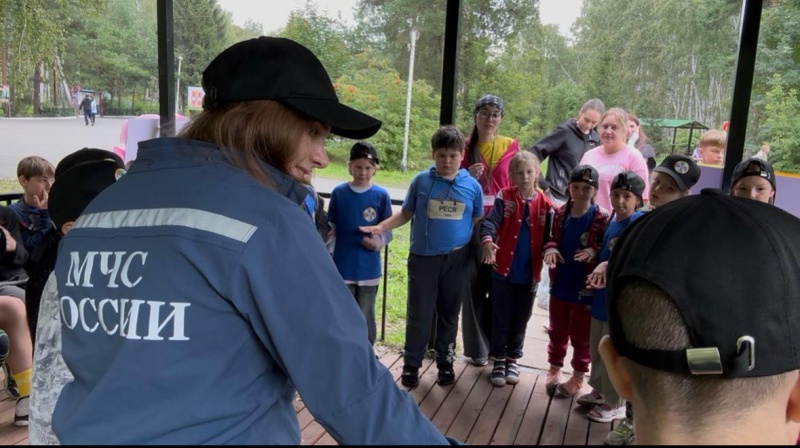 В Омской области психологи МЧС России приняли участие в старте проекта «Я – пожарный»