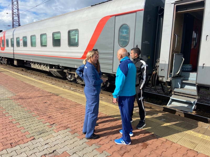 Психологи МЧС России встретили беженцев из Сирийской Арабской Республики в г. Красноярске