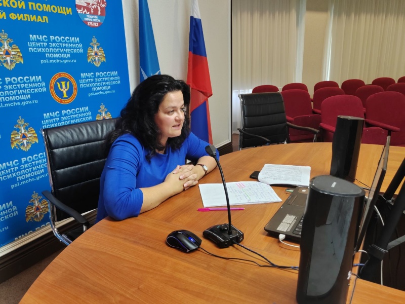 Психолог Сибирского филиала провела занятие со специалистами МЧС России «Применение оборудования с биологической обратной связью: практический аспект»