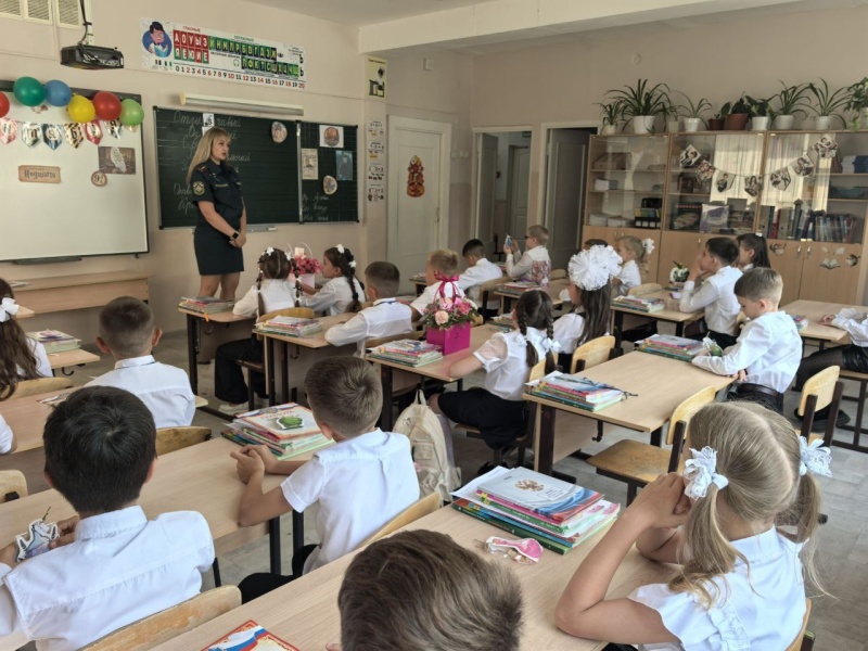 В Сызрани школьникам рассказали о правилах безопасного поведения на улице, дома и в школе