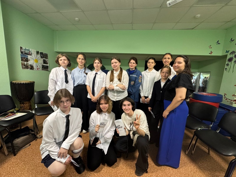 В Отделении социальной помощи семье и детям Приволжского района Казани прошел урок мужества