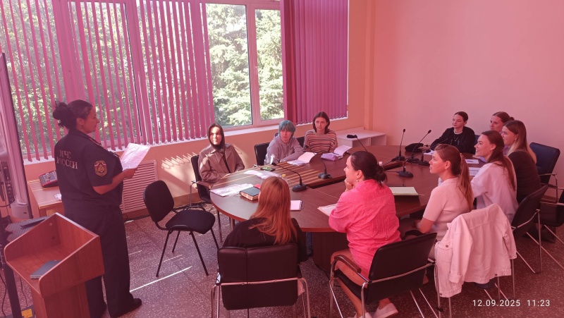 Психолог ГУ МЧС России по Пензенской области провел Единый урок первой помощи в Колледже Пензенского казачьего института технологий