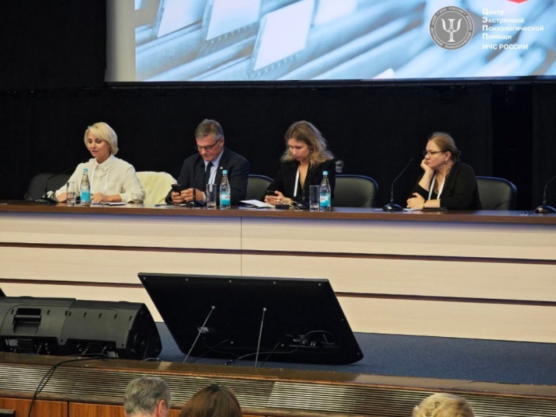 Инициативу ЦЭПП МЧС России по дополнению методических рекомендаций для диспетчеров скорой помощи разделом «Психологическая поддержка» одобрили единогласно на Заседании Профильной комиссии Минздрава России по направлению «Первая помощь»