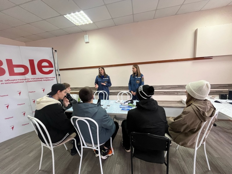 Психологи Главного управления МЧС России по Красноярскому краю совместно с представителями Российского Красного Креста   провели занятия по первой помощи и психологической поддержке в г. Красноярск