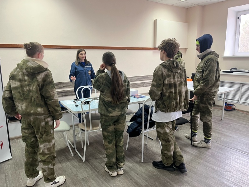 Психологи Главного управления МЧС России по Красноярскому краю совместно с представителями Российского Красного Креста   провели занятия по первой помощи и психологической поддержке в г. Красноярск