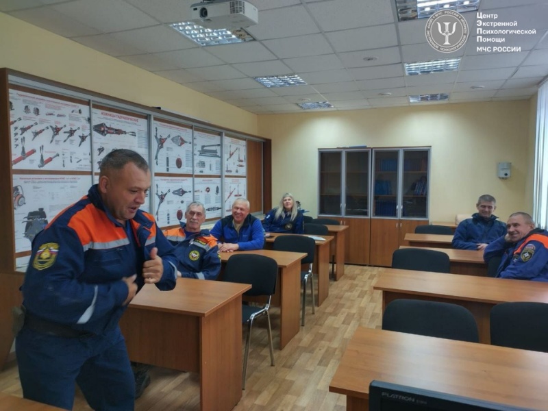 Сибирские психологи провели мероприятия по психологической профилактике и психологической коррекции в Дивногорском поисково-спасательном подразделении (на акватории) ФГКУ «СРПСО МЧС России»