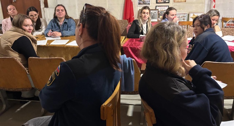 В Крымском филиале ФГБУ ЦЭПП МЧС России отработали навыки оказания экстренной психологической помощи при чрезвычайной ситуации, связанной с землетрясением