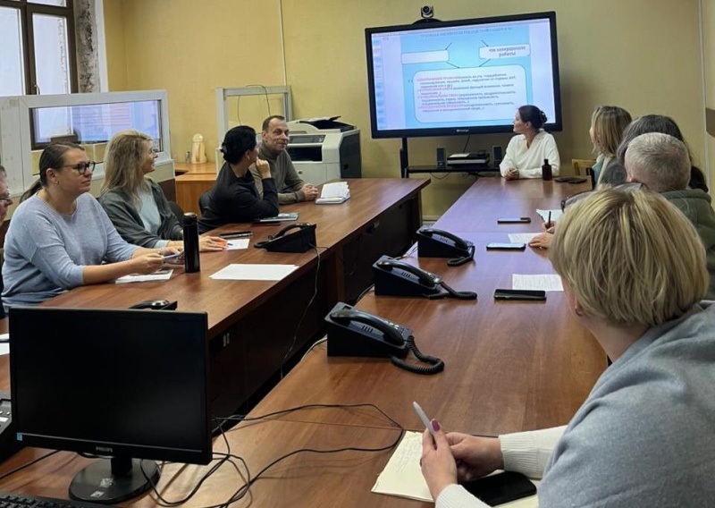 Специалисты нескольких организаций РСЧС Петербурга завершили цикл занятий по оказанию помощи пострадавшим