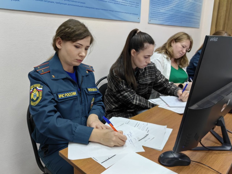 В Ульяновске прошла тренировка специалистов психологической службы на телефоне «Горячая линия»