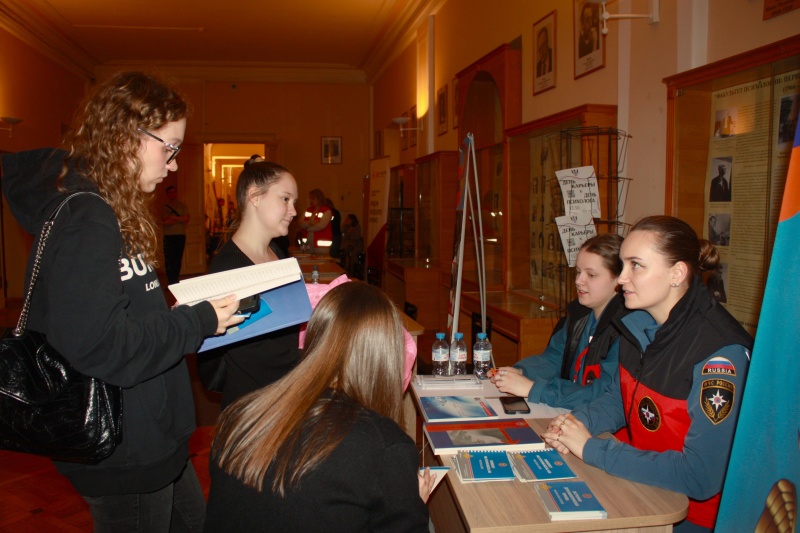 Психологи Северо-Западного филиала ФГБУ ЦЭПП МЧС России рассказали студентам о специфике своей деятельности