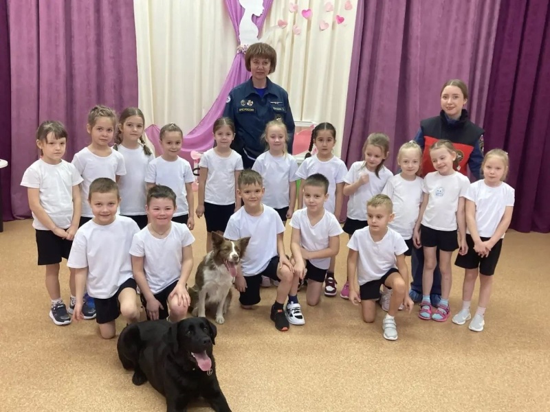 Психологи Сибирского филиала провели занятия на тему: «Детям о спасателях» для воспитанников детского сада пос. Элита