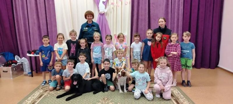 Психологи Сибирского филиала провели занятия на тему: «Детям о спасателях» для воспитанников детского сада пос. Элита