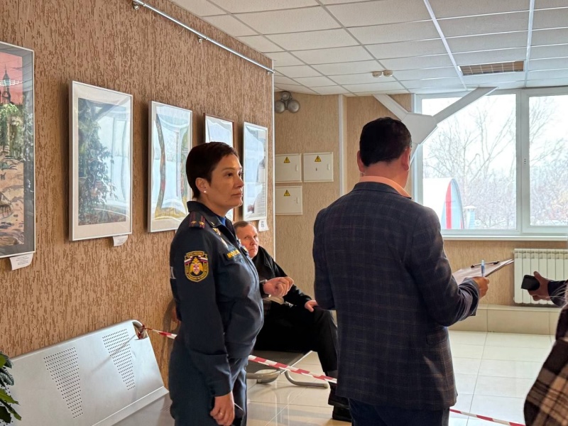 В Омкой области состоялась плановая учебная тренировка по теме «Действия администрации, педагогов, персонала  и обучающихся при угрозе совершения вооруженного нападения»