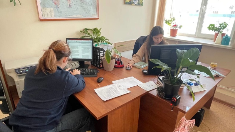 Будущие психологи проходят практику на базе Дальневосточного филиала Центра экстренной психологической помощи МЧС России.