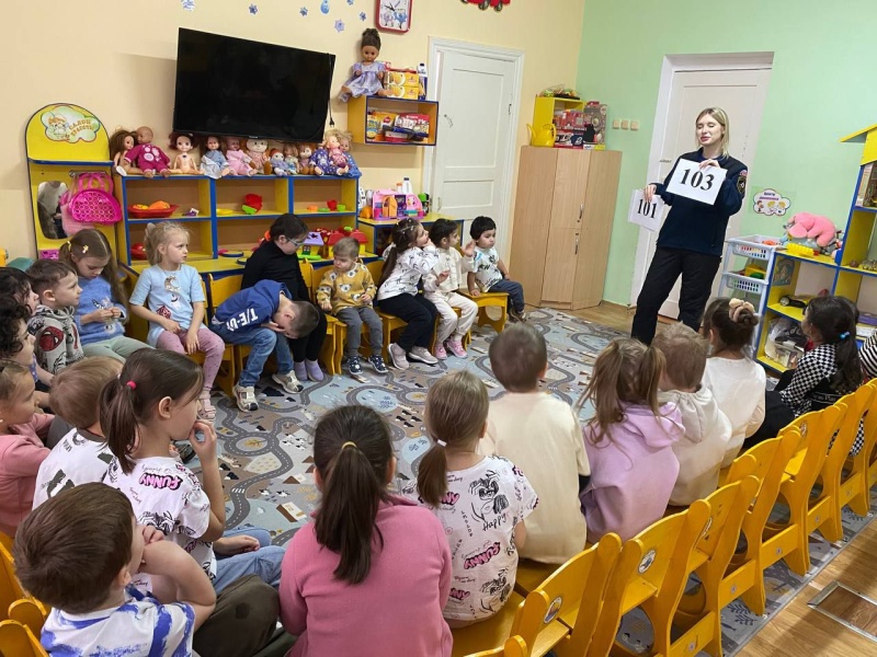 Психологи Северо-Кавказского филиала провели занятия по соблюдению безопасности в зимний период для дошкольников поселка Иноземцево