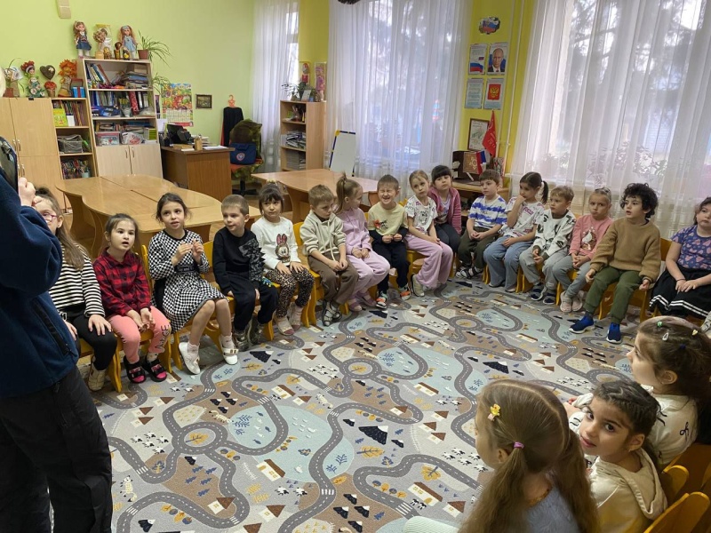 Психологи Северо-Кавказского филиала провели занятия по соблюдению безопасности в зимний период для дошкольников поселка Иноземцево