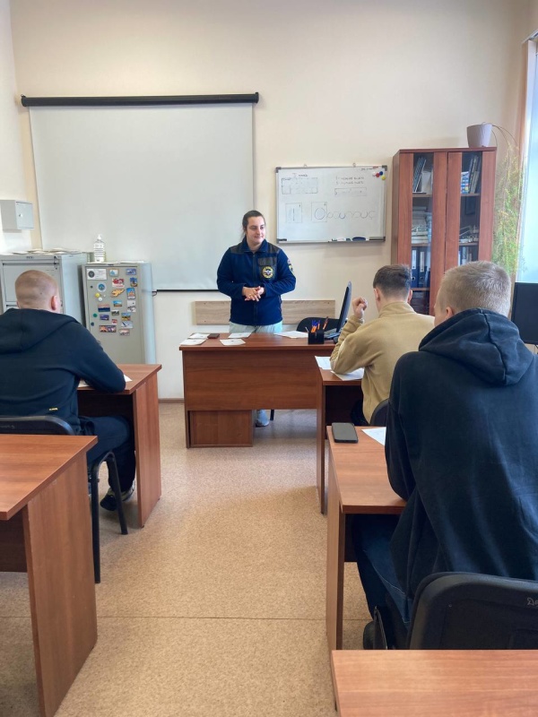 В отделе диагностики Дальневосточного филиала ЦЭПП МЧС России проходит первый в новом году профотбор будущих курсантов Дальневосточной пожарно-спасательной академии МЧС России