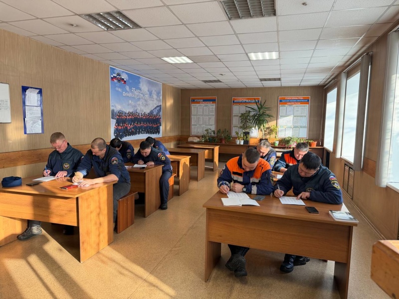Психолог Сибирского филиала провела плановые мониторинговые психодиагностические обследования в Тувинском поисково-спасательном отряде