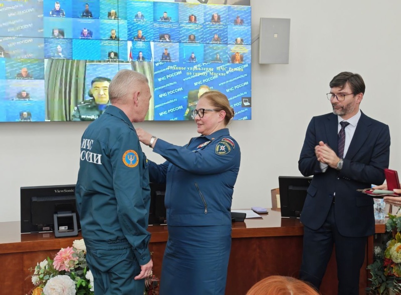 Начальник Южного филиала ЦЭПП МЧС России Александр Джандубаев награжден медалью ордена «За заслуги перед Отечеством» II степени