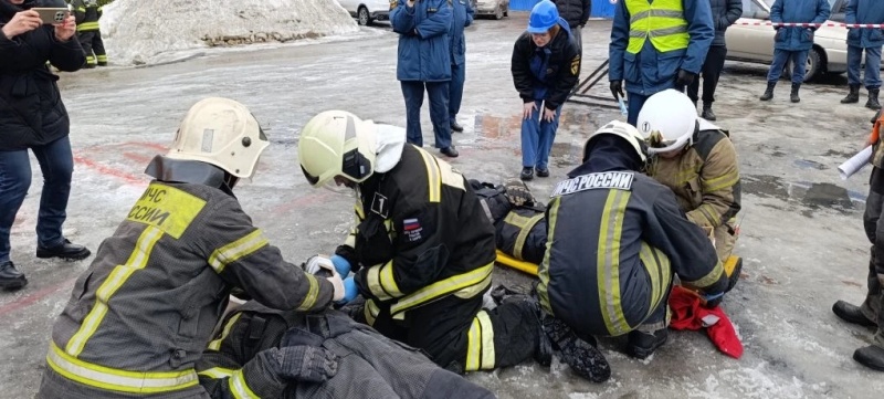 В Саратове прошло соревнование по ликвидации дорожно-транспортных происшествий