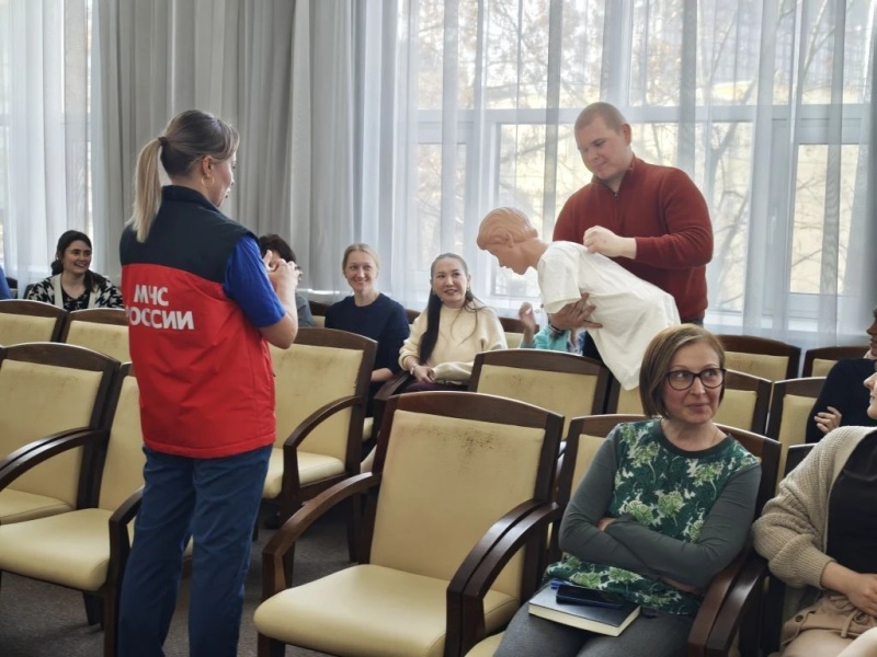 Сотрудники ЦЭПП МЧС России отработали навыки оказания первой помощи в рамках плановой мобилизационной подготовки