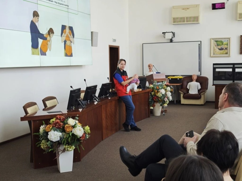 Сотрудники ЦЭПП МЧС России отработали навыки оказания первой помощи в рамках плановой мобилизационной подготовки