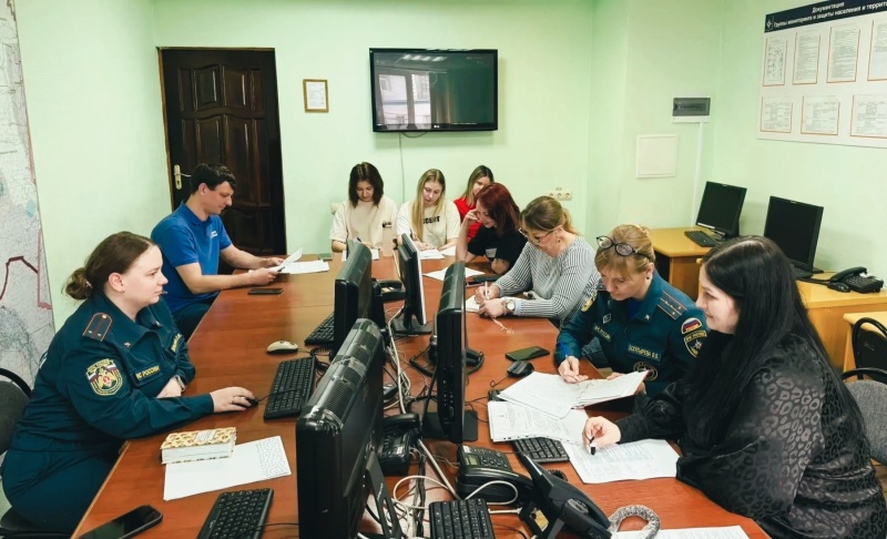 В Южном федеральном округе прошла тренировка специалистов психологической службы территориальных органов по работе телефона "Горячая линия"