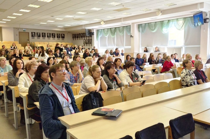 Юлия Шойгу приняла участие в открытии VII Уральского форума психологов государственных структур и силовых ведомств