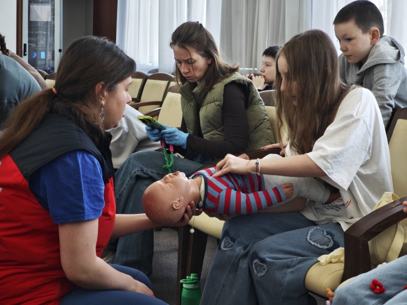 В Центре экстренной психологической помощи МЧС России прошел мастер-класс по оказанию первой помощи